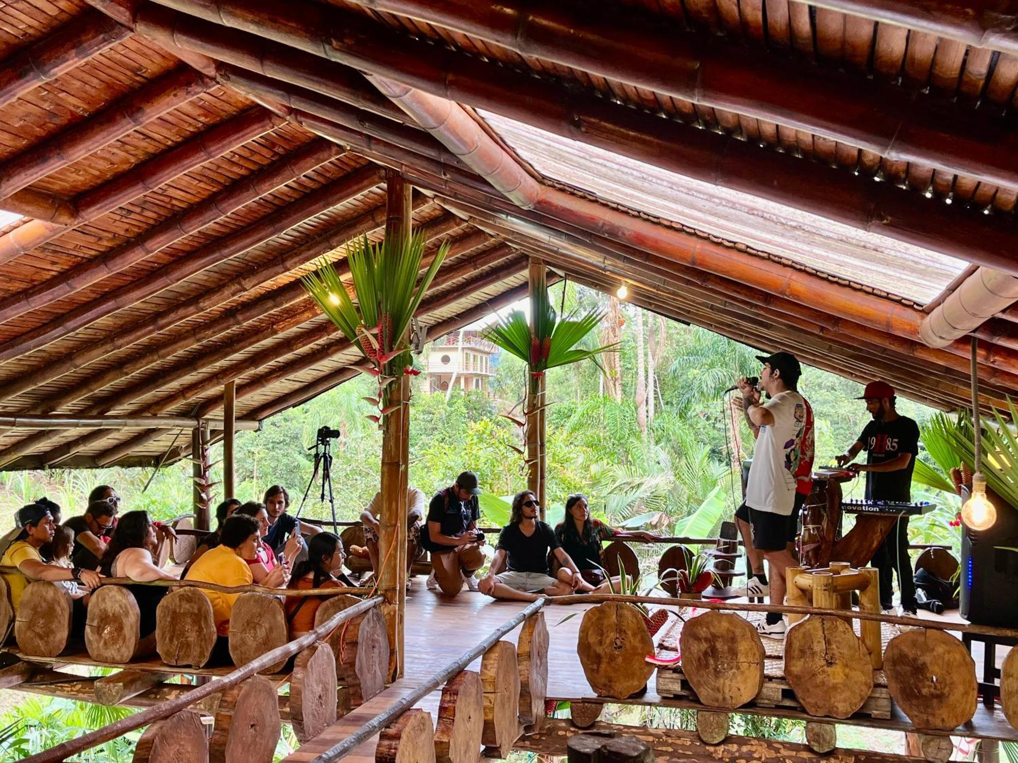 Wisdom Forest Lodge Tena Eksteriør bilde